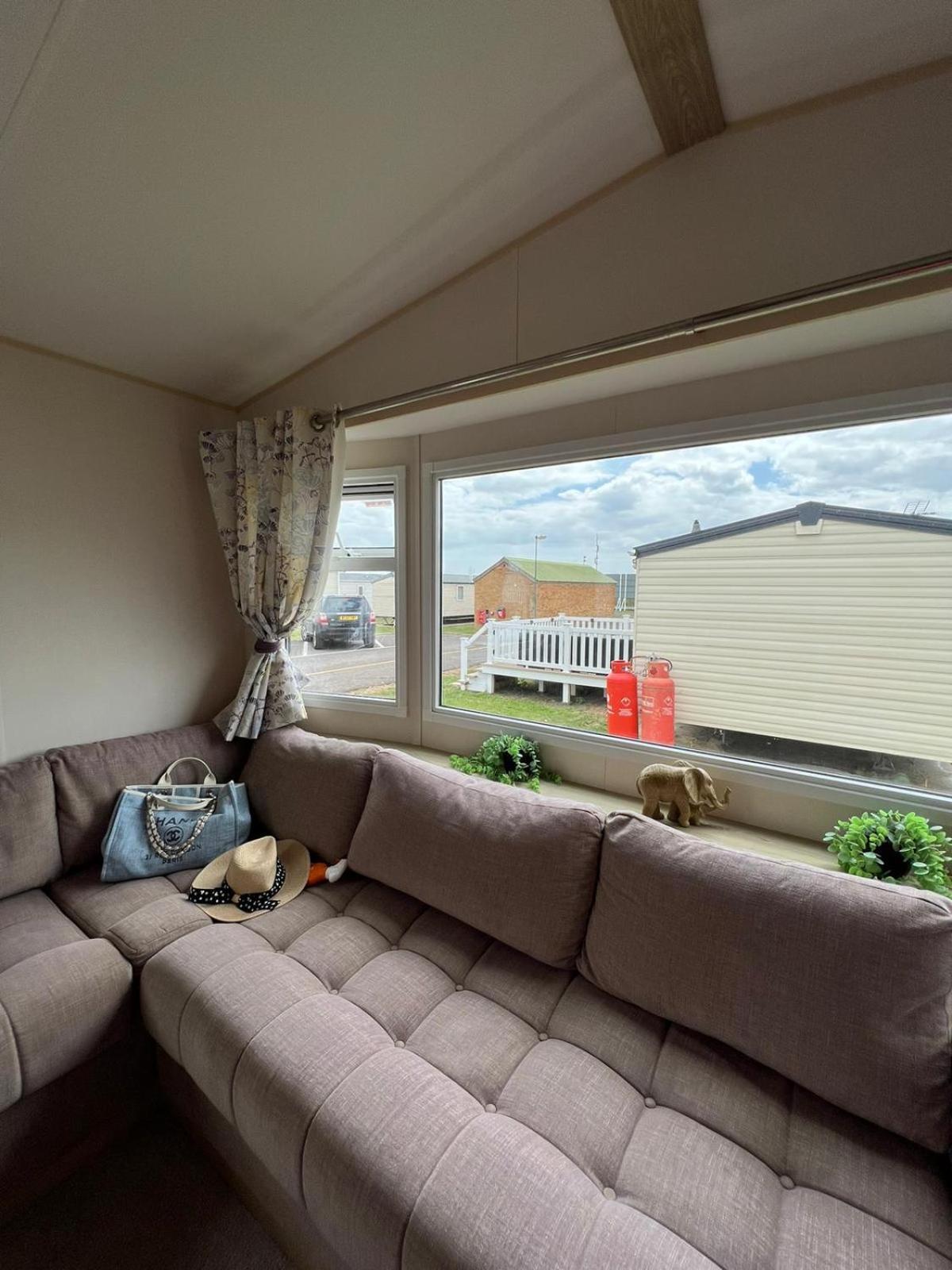 Luxurious Three Bedroom Caravan Jaywick Sands Bagian luar foto
