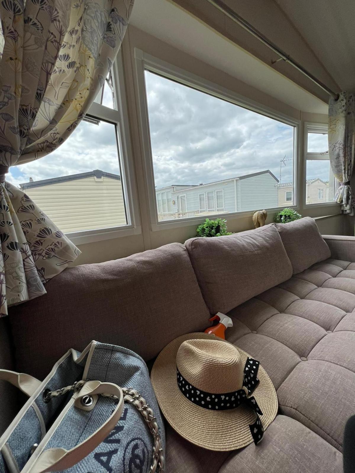 Luxurious Three Bedroom Caravan Jaywick Sands Bagian luar foto