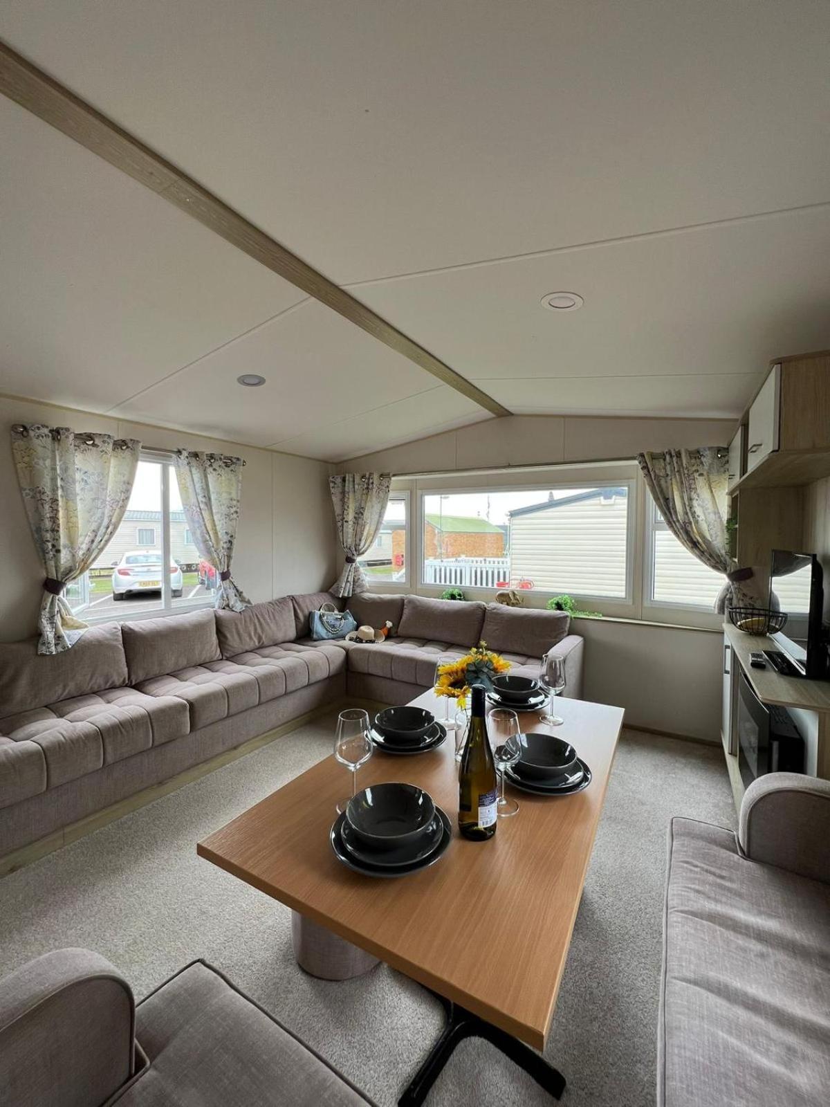 Luxurious Three Bedroom Caravan Jaywick Sands Bagian luar foto